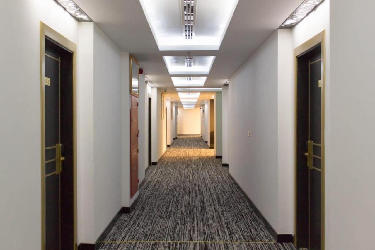 Parkside Plaza Muscat Hotel Kültér fotó