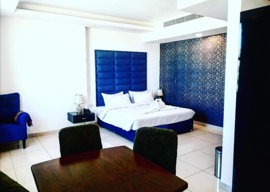 Parkside Plaza Muscat Hotel Kültér fotó